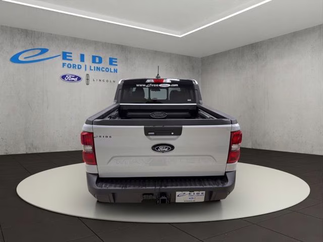 2026 Space White Metallic Ford Maverick Lariat AWD Truck