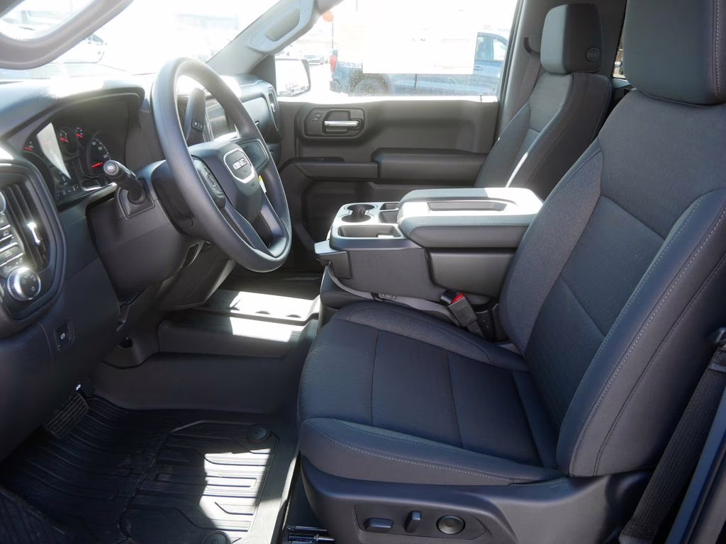 2026 Onyx Black GMC Sierra 1500 Pro 4X4 Truck