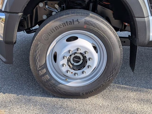 2026 Oxford White Ford Super Duty F-450 DRW XL 4X4 Truck