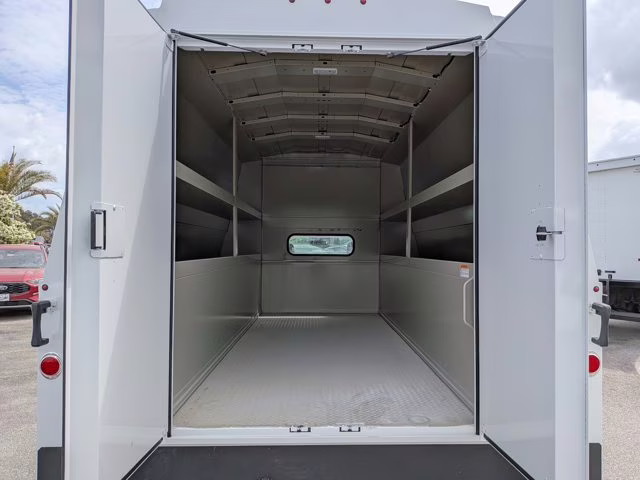 2026 Oxford White Ford Super Duty F-550 DRW XL 4X4 Truck