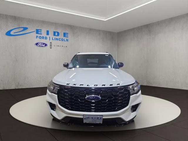 2026 Star White Metallic Tri-Coat Ford Explorer ST-Line 4X4 SUV