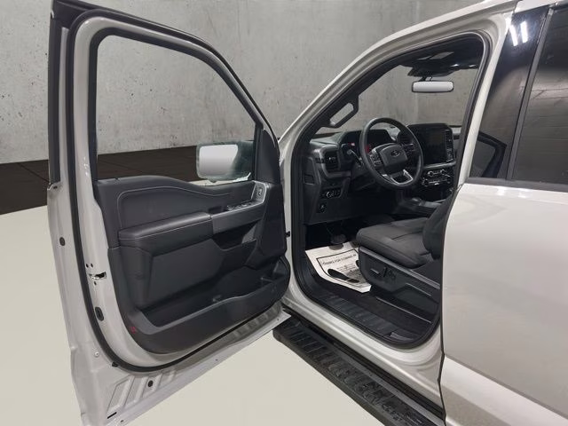 2026 Avalanche Ford F-150 XLT Black Appearance Plus 4X4 Truck