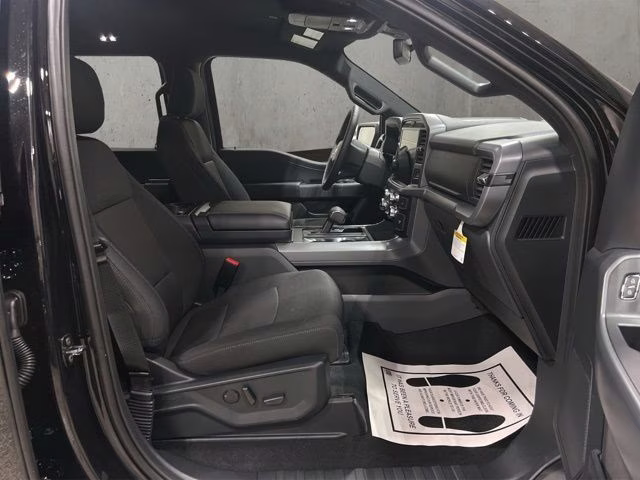 2026 Agate Black Metallic Ford F-150 XLT Black Appearance 4X4 Truck