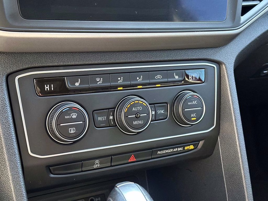 2021 Red Metallic Volkswagen Atlas 3.6L V6 SE w/Technology AWD SUV