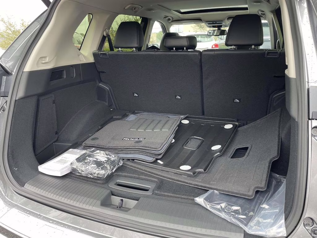 2026 Gun Metallic Nissan Rogue Platinum AWD SUV