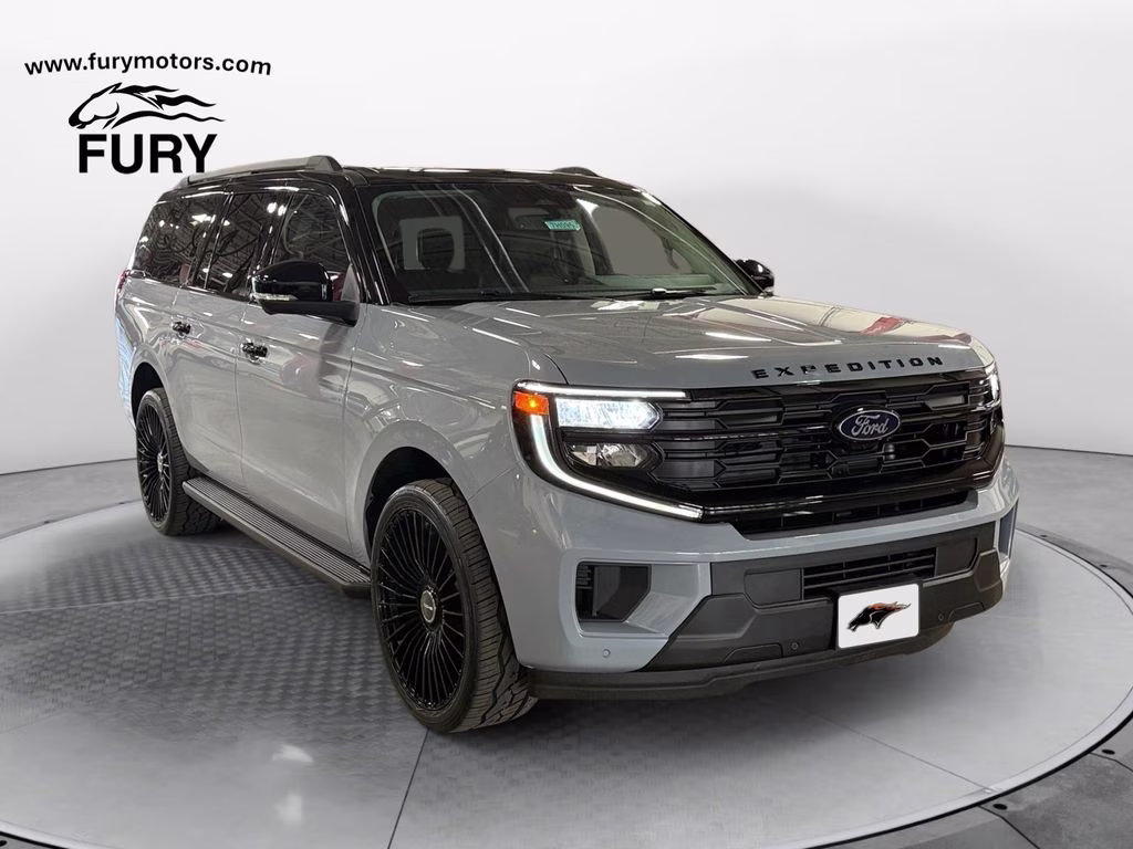 2026 Glacier Gray Metallic Tri-Coat Ford Expedition Max Active w/Black Tuxedo Wrap & 24" Spoke Niche Wheel 4X4 SUV