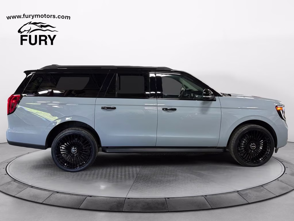 2026 Glacier Gray Metallic Tri-Coat Ford Expedition Max Active w/Black Tuxedo Wrap & 24" Spoke Niche Wheel 4X4 SUV