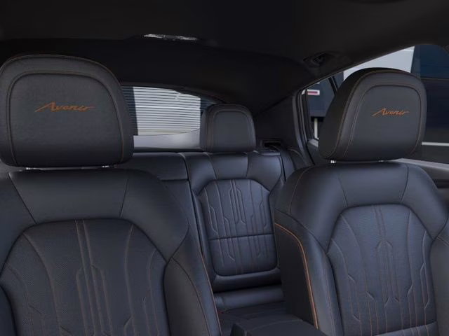 2026 White Frost Tricoat Buick Envista Avenir FWD SUV