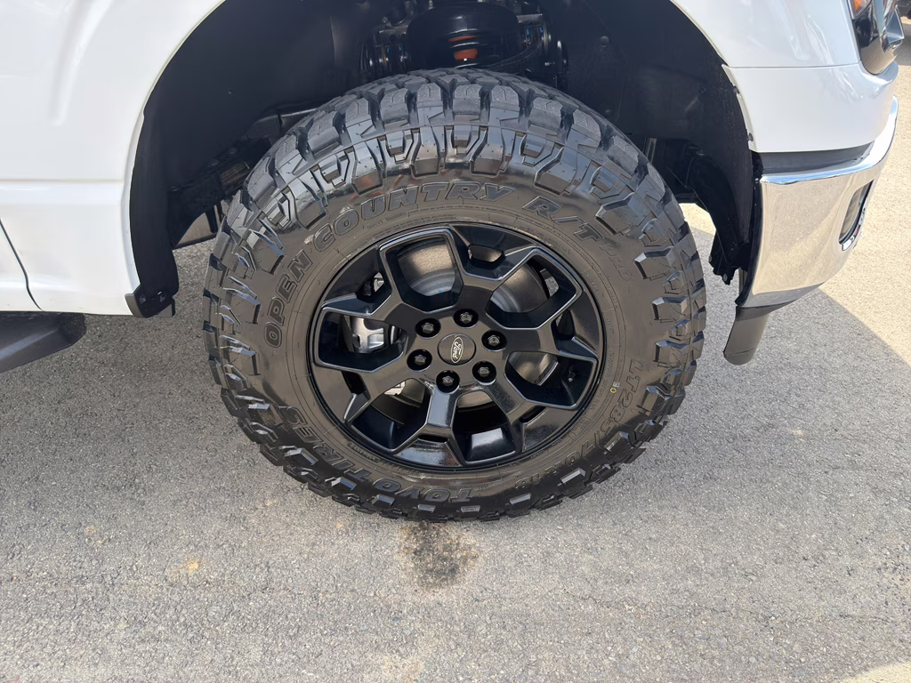 2026 Oxford White Ford F-150 XLT 4X4 Truck