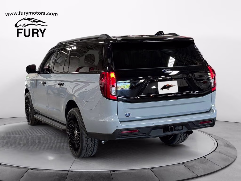 2026 Glacier Gray Metallic Tri-Coat Ford Expedition Max Active w/Black Tuxedo Wrap & 24" Spoke Niche Wheel 4X4 SUV