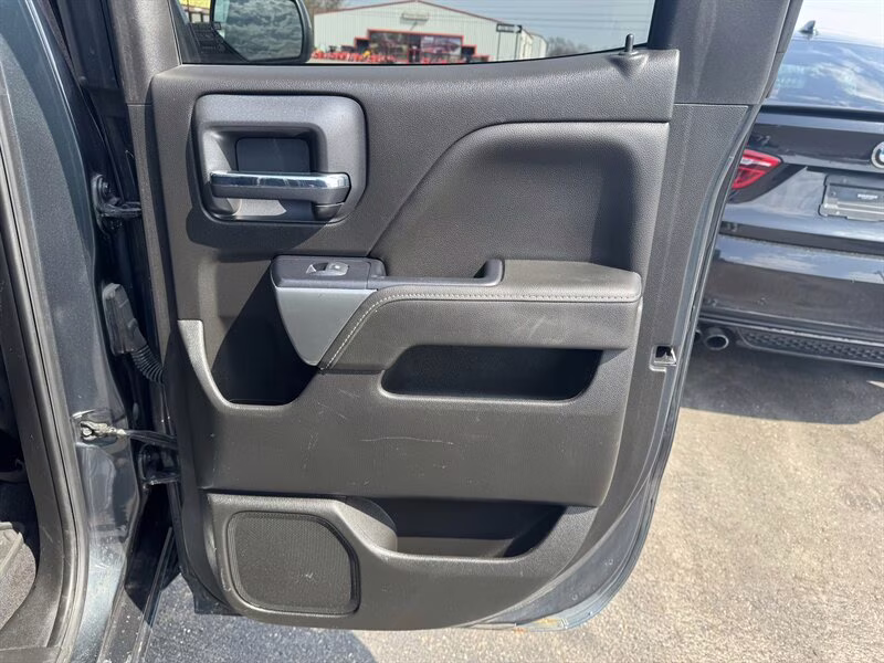 2019 Graphite Metallic Chevrolet Silverado 1500 LD LT 4X4 Truck