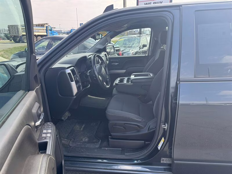 2019 Graphite Metallic Chevrolet Silverado 1500 LD LT 4X4 Truck