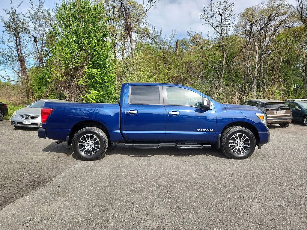 2021 Deep Blue Pearl Metallic Nissan Titan SV 4X4 Truck
