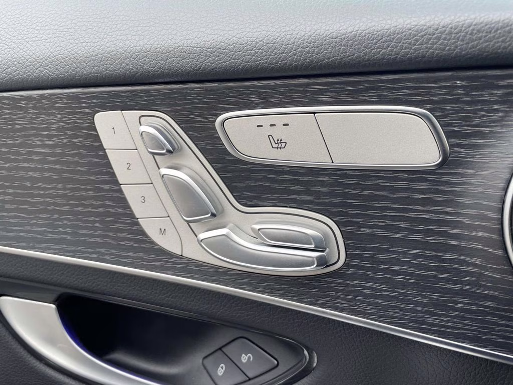 2022 Black Mercedes-Benz GLC GLC 300 AWD SUV