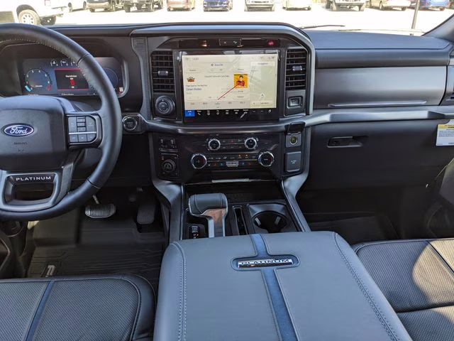 2025 Space White Metallic Ford F-150 Platinum 4X4 Truck