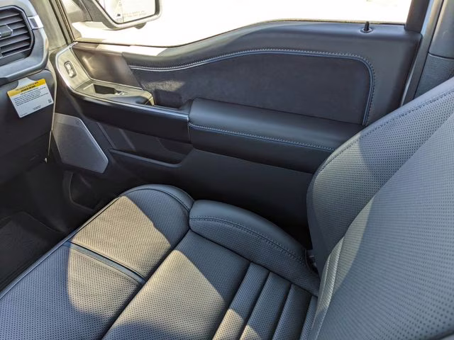 2025 Space White Metallic Ford F-150 Platinum 4X4 Truck