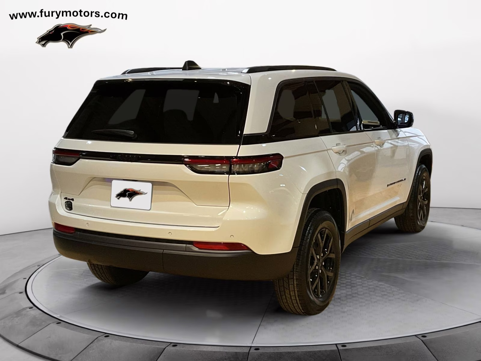 2026 Bright White Clearcoat Jeep Grand Cherokee Laredo 4X4 SUV