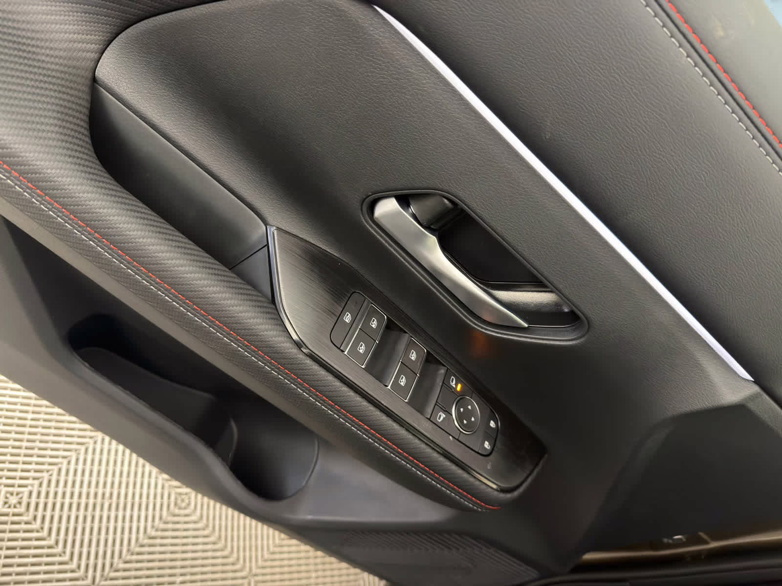 2026 Canyon Bronze Metallic Nissan Kicks SR FWD SUV