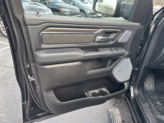 2026 Diamond Black Crystal Pearlcoat Ram 1500 Laramie 4X4 Truck