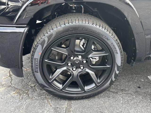 2026 Diamond Black Crystal Pearlcoat Ram 1500 Laramie 4X4 Truck