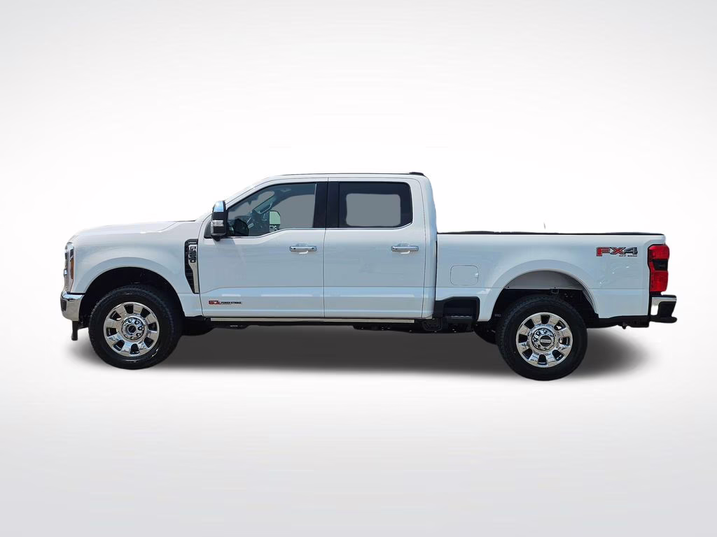 2026 Oxford White Ford Super Duty F-250 SRW Lariat 4X4 Truck