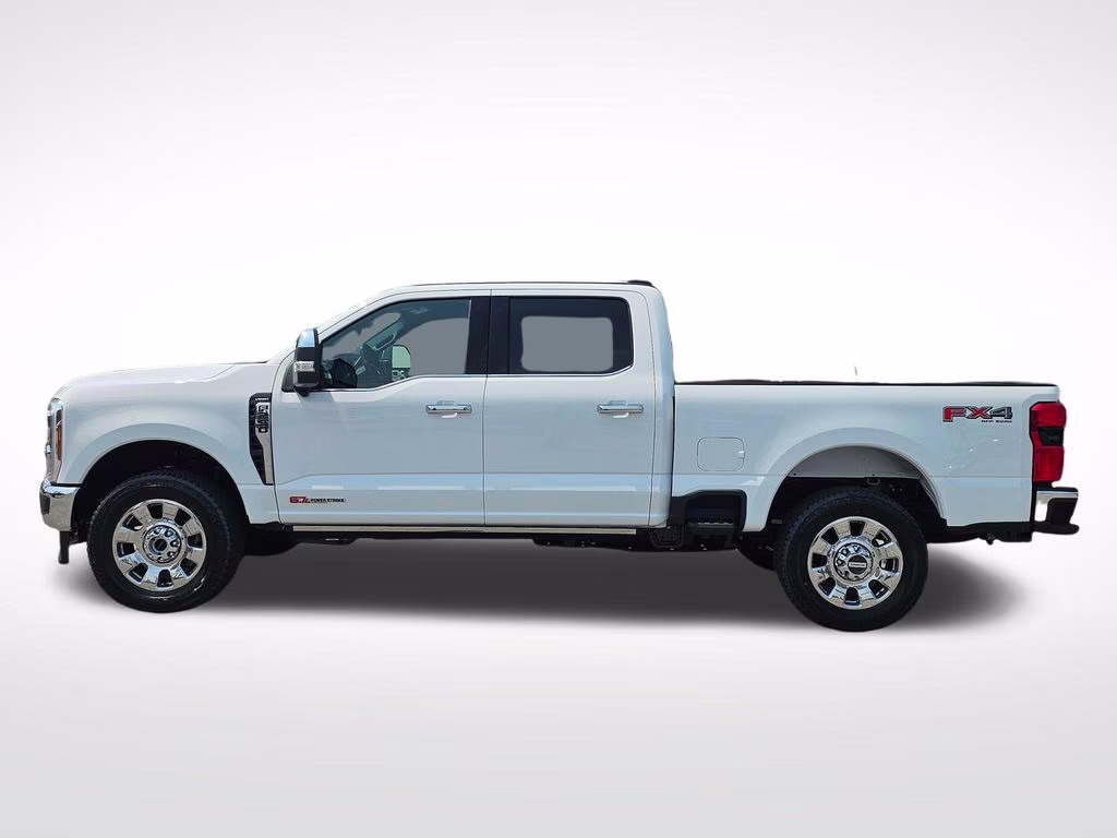 2026 Oxford White Ford Super Duty F-250 SRW Lariat 4X4 Truck
