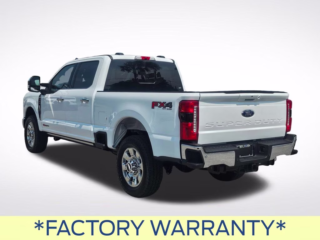 2026 Oxford White Ford Super Duty F-250 SRW Lariat 4X4 Truck
