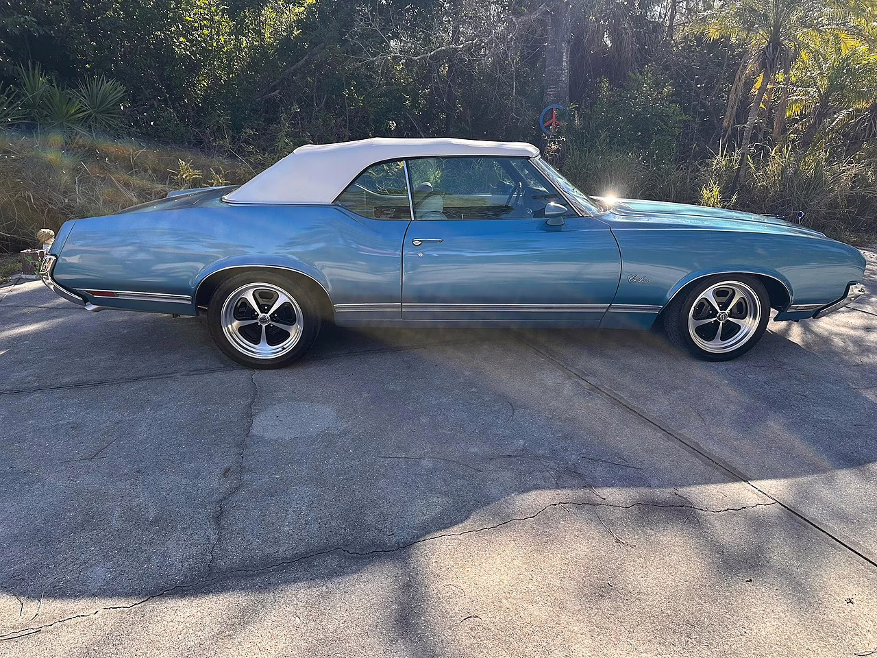 1971 Blue Oldmobile Cutlass 455 Factory A/C Convertible