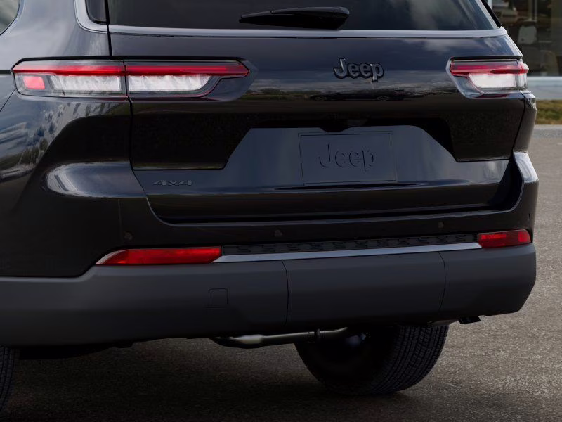 2026 Diamond Black Crystal Pearlcoat Jeep Grand Cherokee L Laredo 4X4 SUV