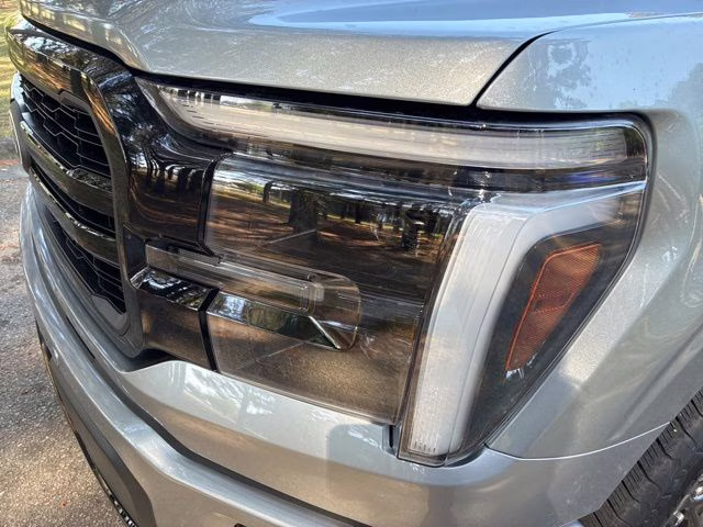 2026 Iconic Silver Metallic Ford F-150 Lariat 4X4 Truck