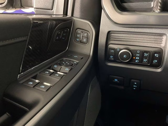 2026 Black Metallic Ford Super Duty F-250 SRW Lariat 4X4 Truck