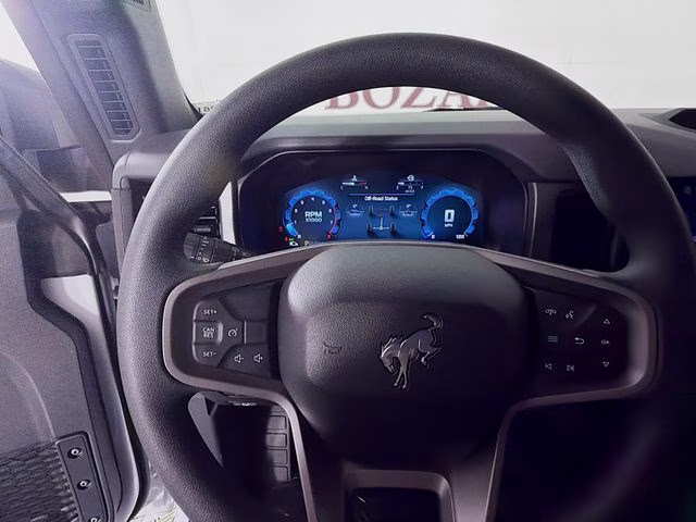 2026 Oxford White Ford Bronco Base 4X4 SUV
