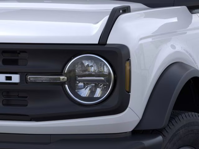 2026 Oxford White Ford Bronco Base 4X4 SUV