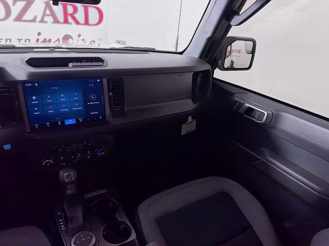 2026 Oxford White Ford Bronco Base 4X4 SUV