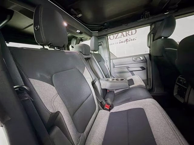 2026 Oxford White Ford Bronco Base 4X4 SUV