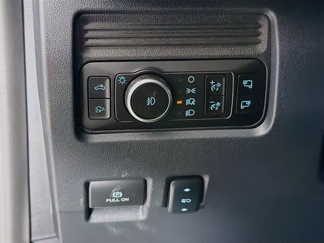2026 Avalanche Ford Super Duty F-250 SRW Lariat Bozard Built 4X4 Truck
