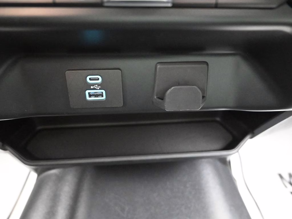 2022 White Metallic Ford F-150 XLT 4X4 Truck