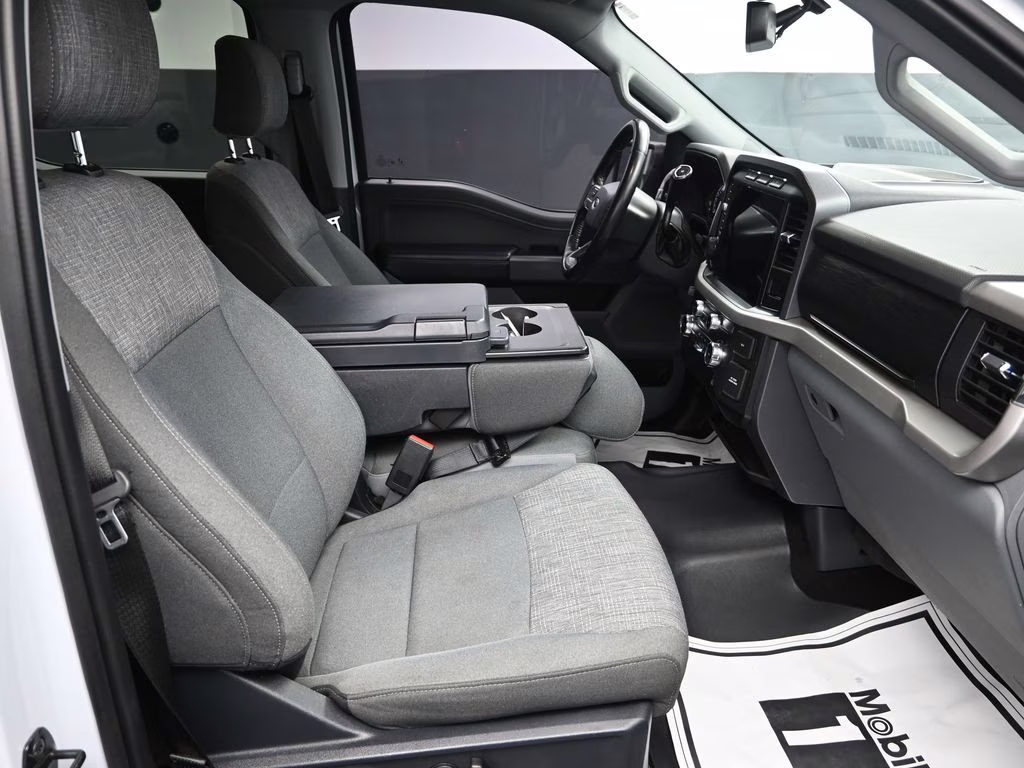 2022 White Metallic Ford F-150 XLT 4X4 Truck