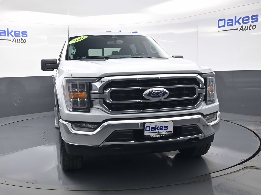 2022 White Metallic Ford F-150 XLT 4X4 Truck