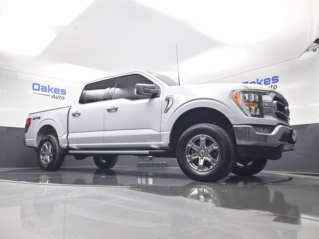 2022 White Metallic Ford F-150 XLT 4X4 Truck