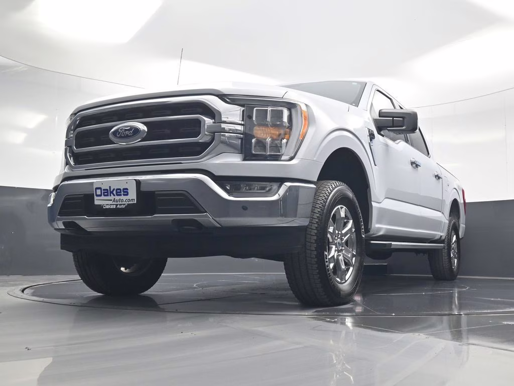 2022 White Metallic Ford F-150 XLT 4X4 Truck