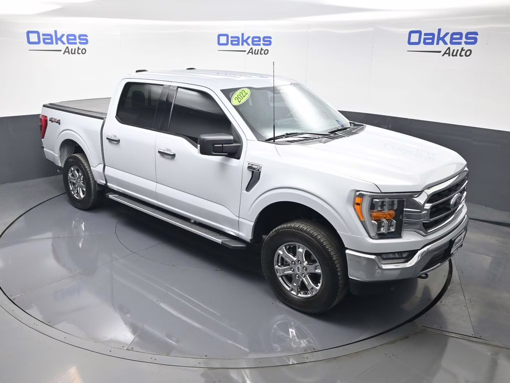 2022 White Metallic Ford F-150 XLT 4X4 Truck