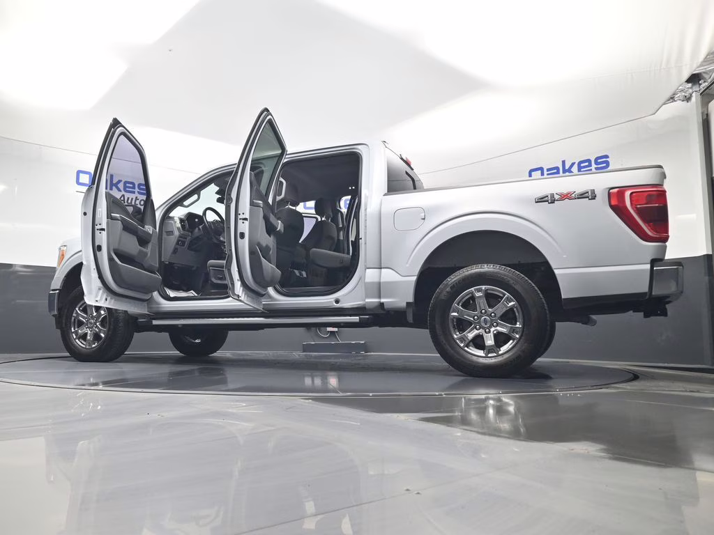 2022 White Metallic Ford F-150 XLT 4X4 Truck