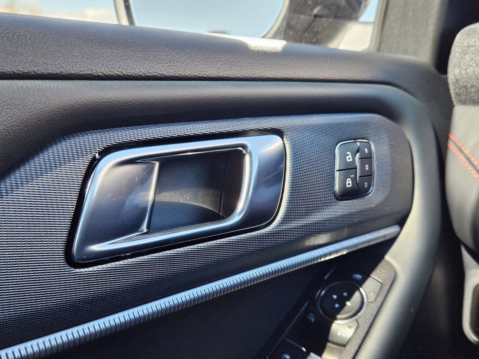 2026 Black Metallic Ford Explorer ST-Line 4X4 SUV