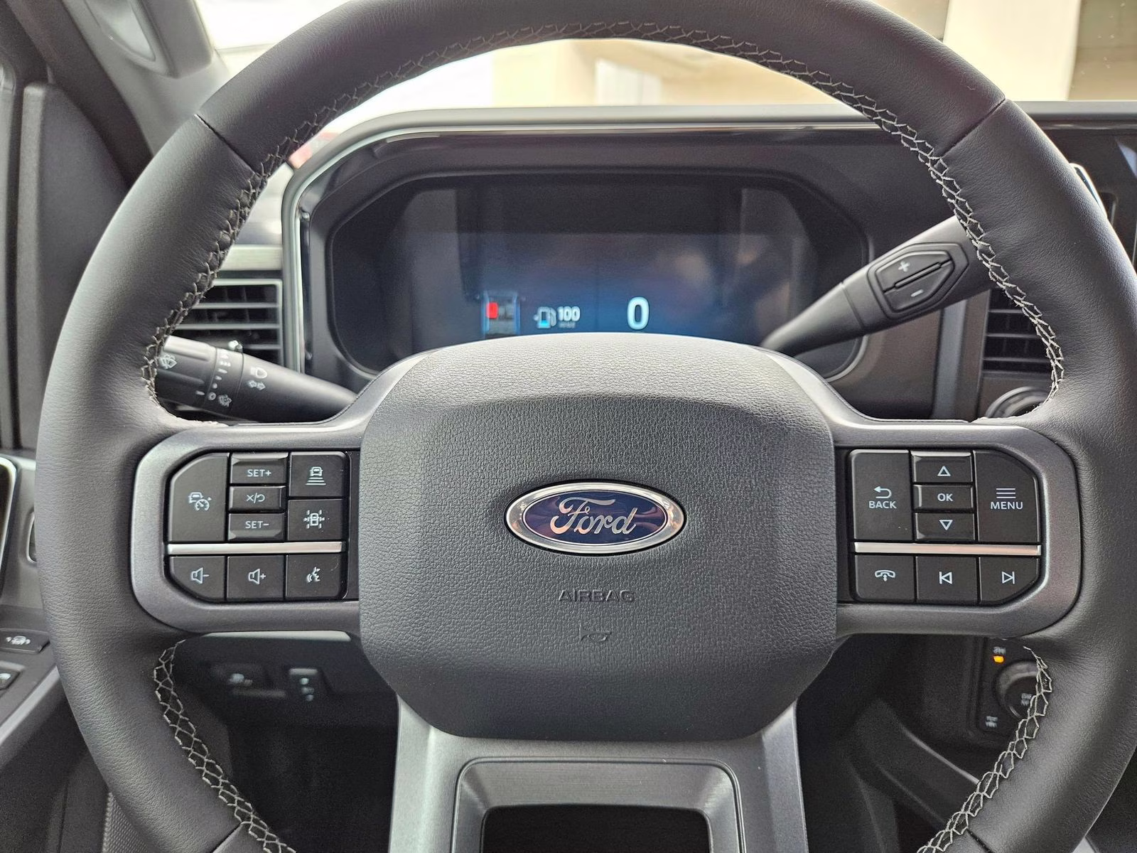 2026 Oxford White Ford Super Duty F-350 SRW Lariat 4X4 Truck