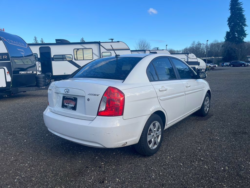 2009 Nordic White Hyundai Accent GLS FWD Sedan