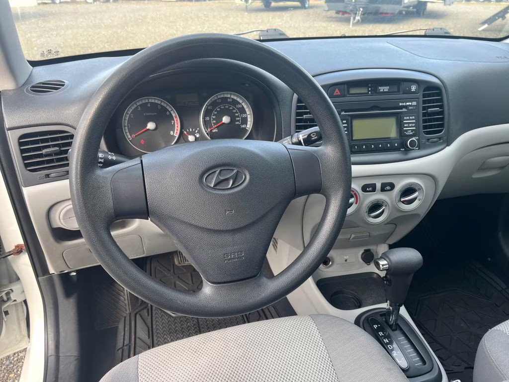 2009 Nordic White Hyundai Accent GLS FWD Sedan