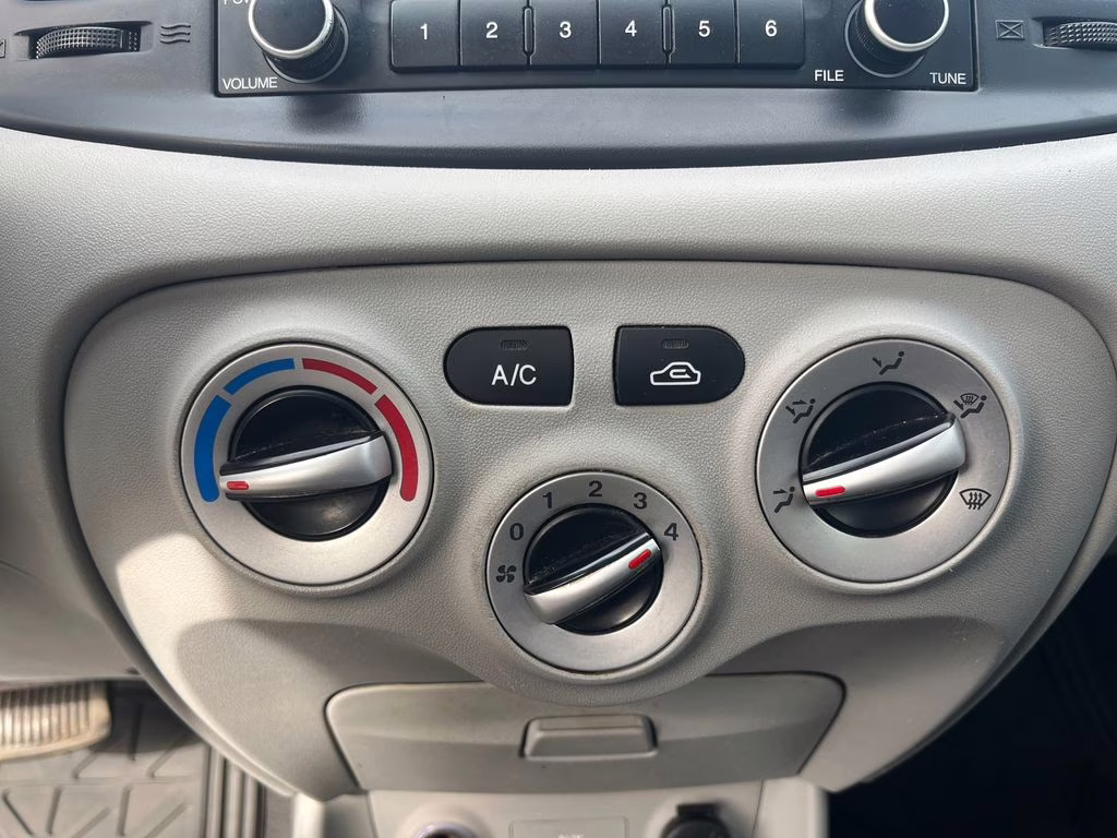 2009 Nordic White Hyundai Accent GLS FWD Sedan