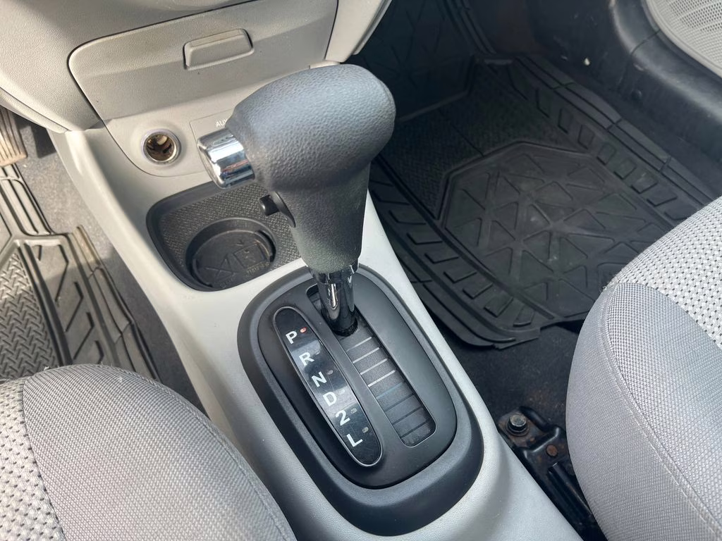 2009 Nordic White Hyundai Accent GLS FWD Sedan