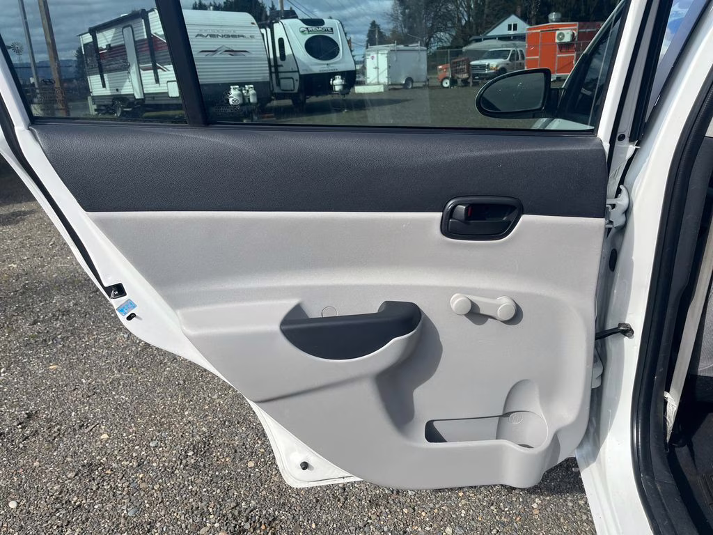 2009 Nordic White Hyundai Accent GLS FWD Sedan